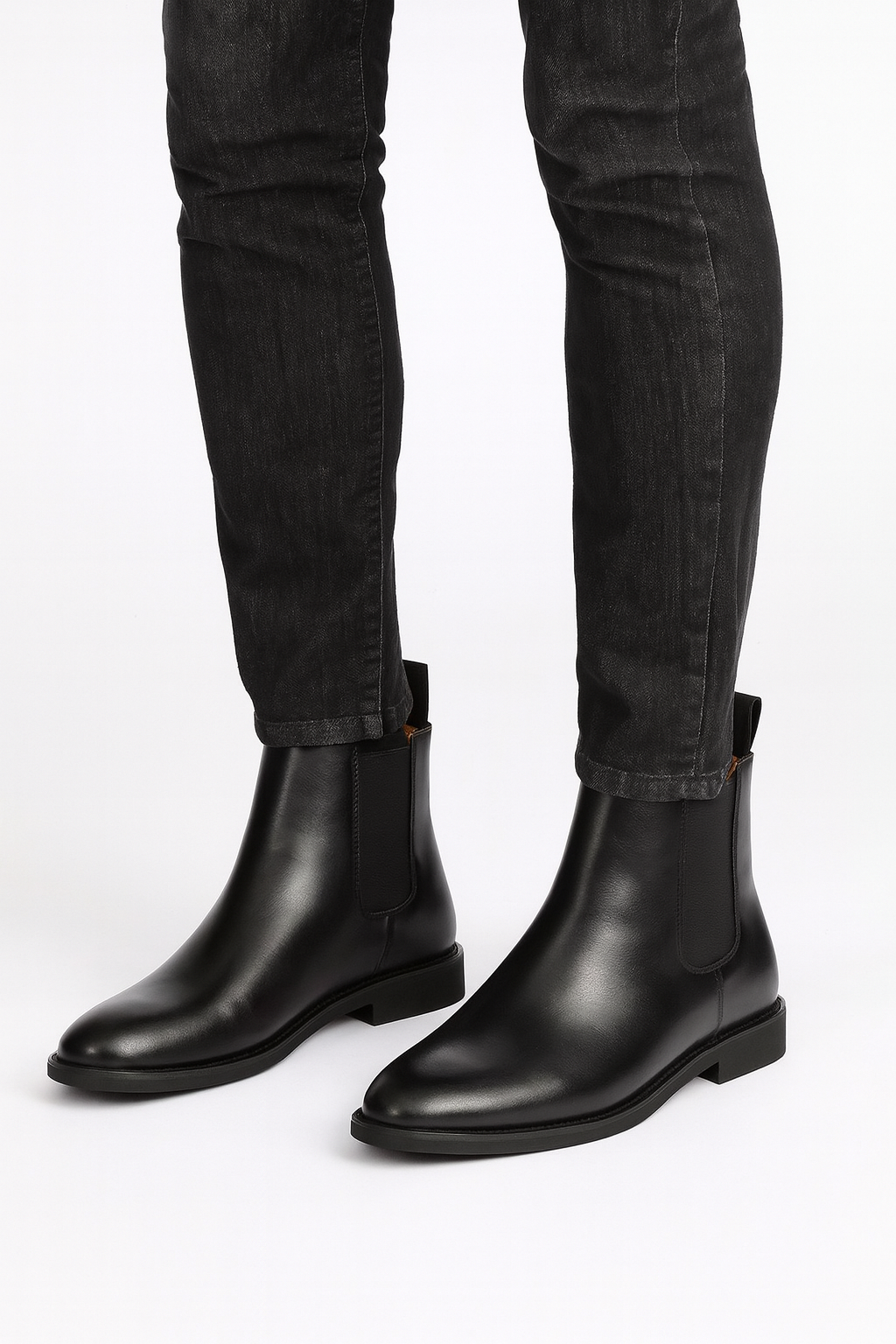 Classic Cow Suede Chelsea Boots – Men’s British Ankle Style