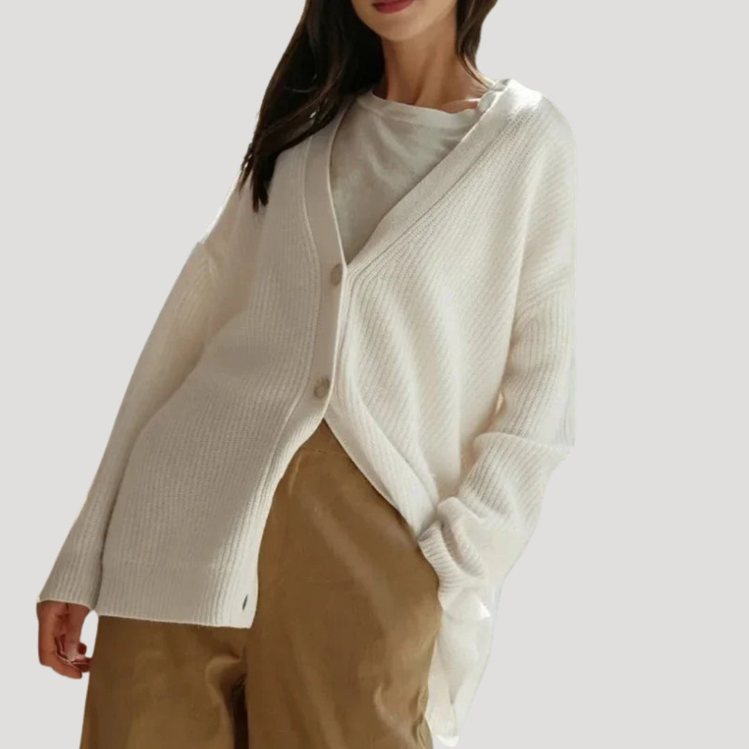 Women’s oversized knit cardigan with button front in chunky ribbed design for layering