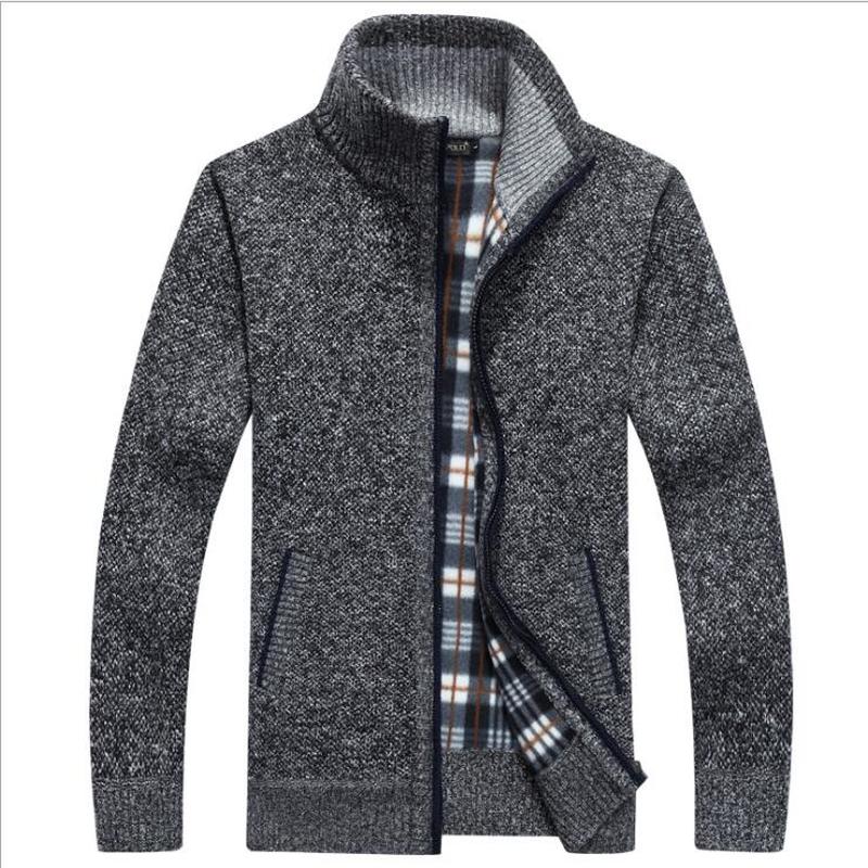 Men’s Velvet Crew-Neck Jumper – Spring Layer